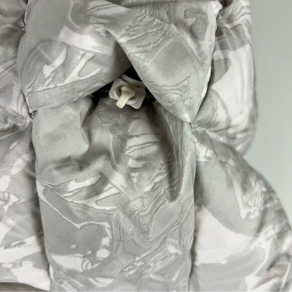 Lululemon Down Puffer Jacket Size L Maple Metamorphosis Light Neutral Multi - Picture 8 of 16